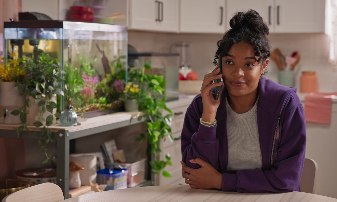 fish owner calling the vet