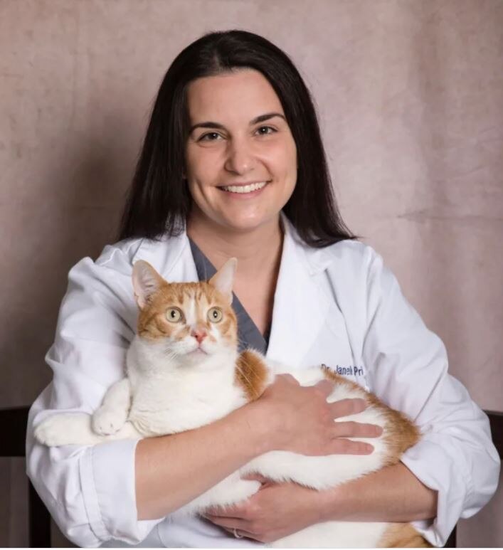Janelle Priestas, DVM