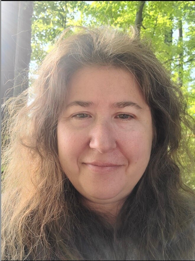 Lori Zizka, RVT