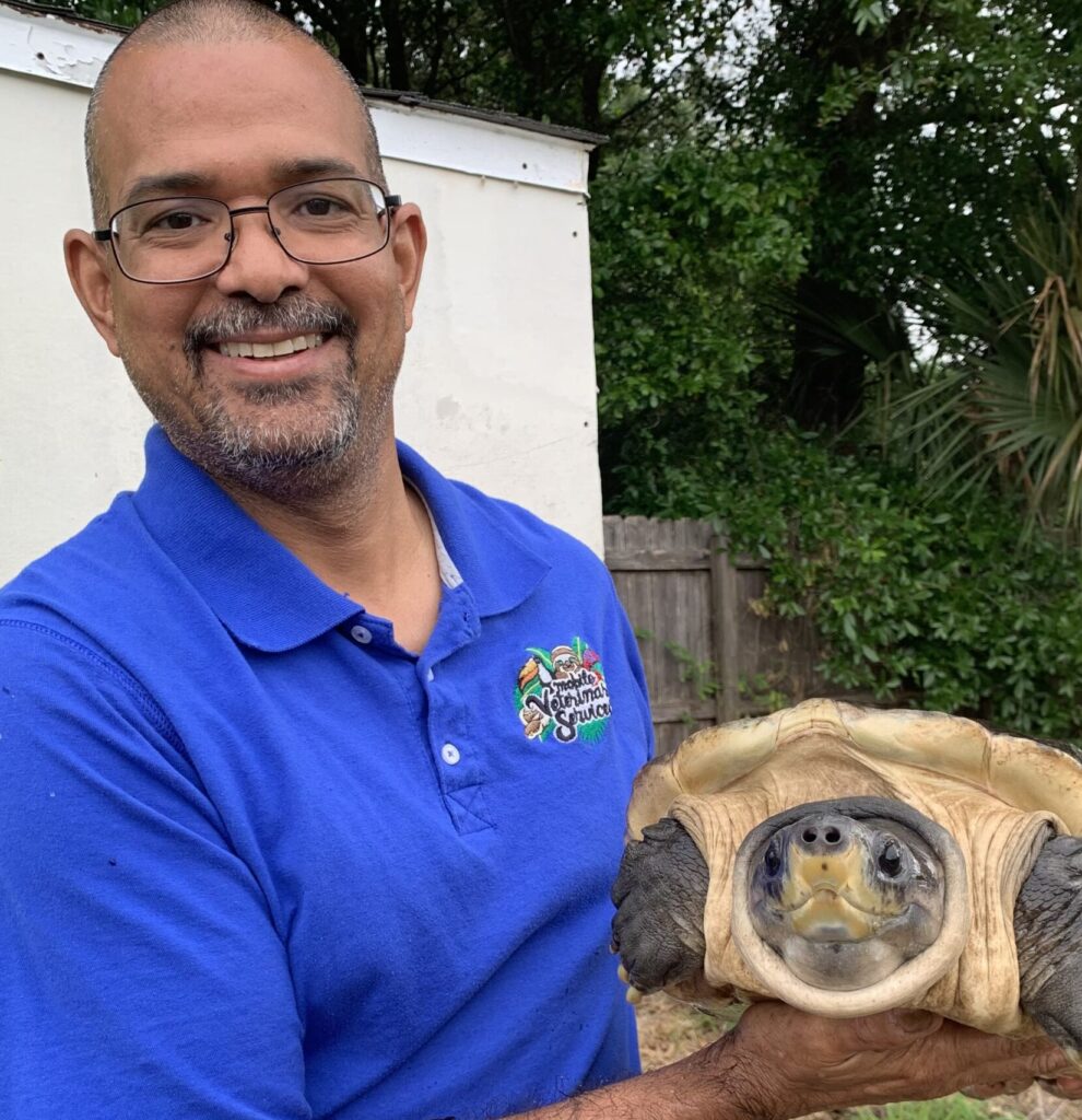 Ivan Alfonso, DVM