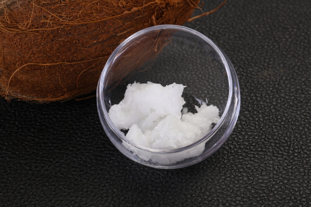 Dietary Coconut oil in the bowl served nut